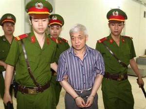 The Hanoi People’s Court on April 16 afternoon decided to postpone the trial of Nguyen Duc Kien (Photo: VNA)